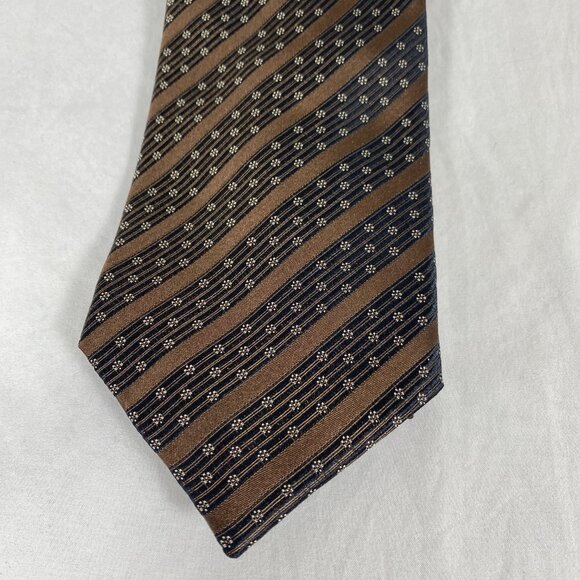 NEW Set of 4 Designer Ties. BUGATTI, BACHRACH (2) and JAN PAULSEN. - Picture 12 of 14